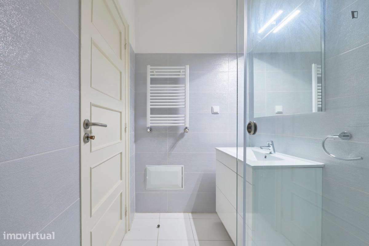 Quarto - localizado em Alvalade Lisbon - Grande imagem: 5/44