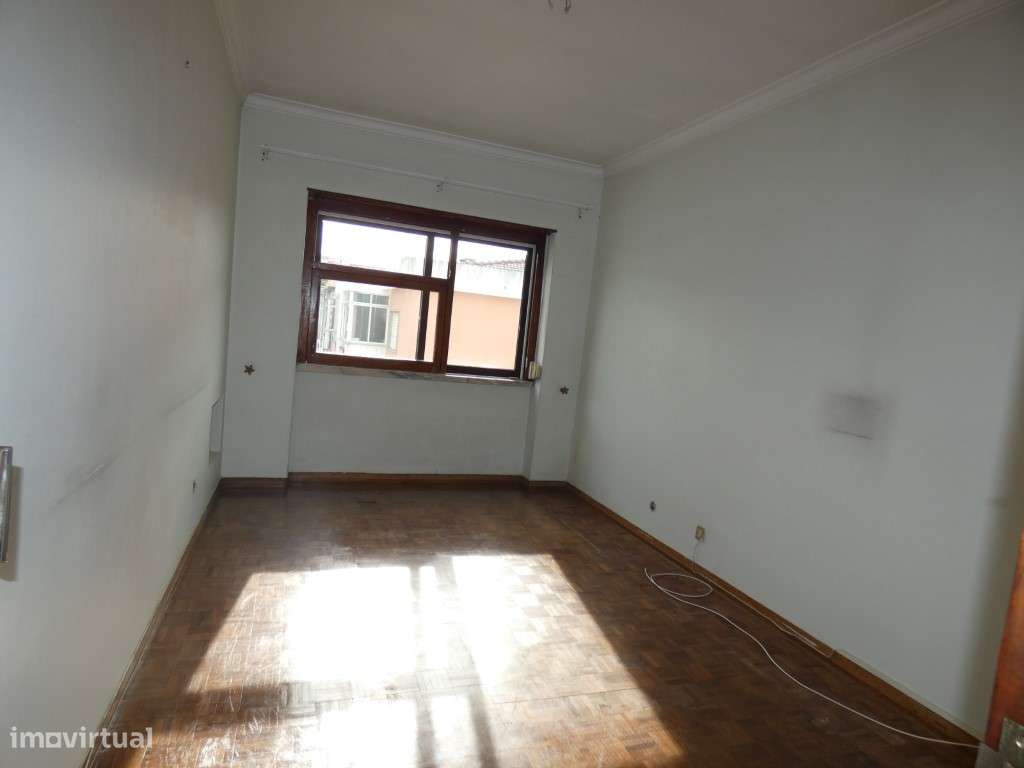 Cacem, Sintra, Apartamento de 4 Assoalhadas Praceta Capitão Américo...-13