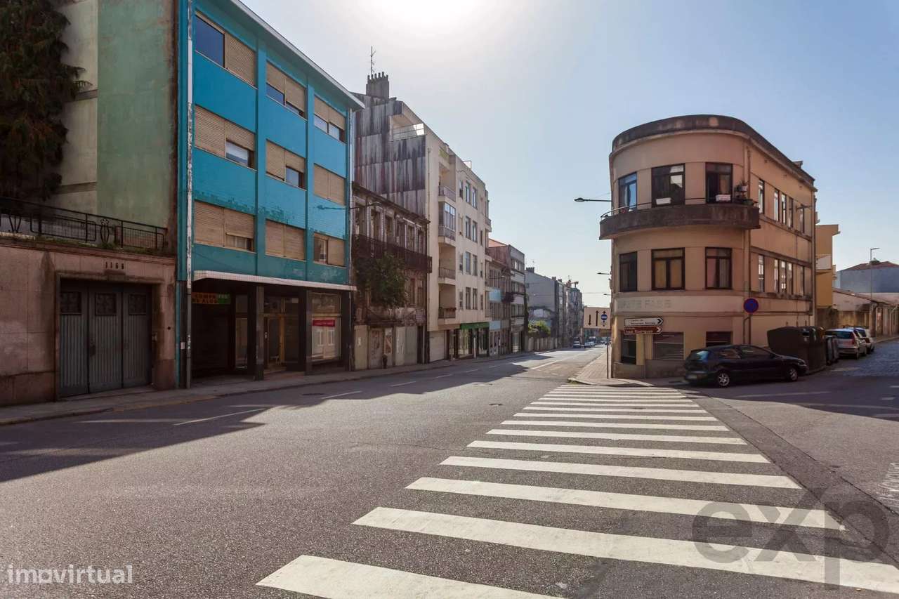 Loja versátil para comércio ou serviços na Rua de Santa Catarina - Grande imagem: 1/29
