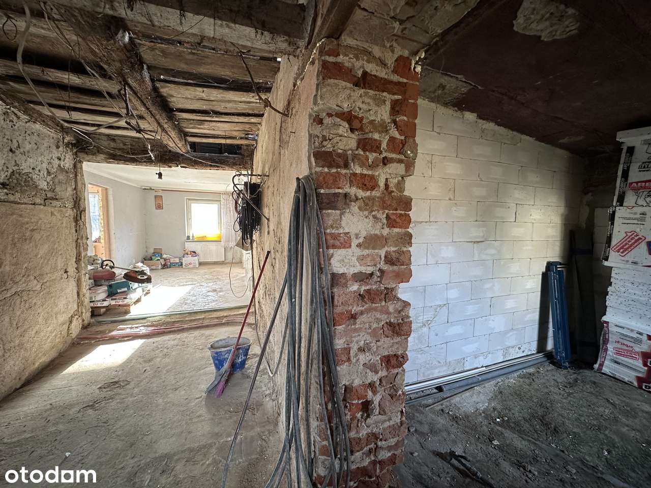 Dom z potencjałem – Zawonia, 230 m², 253 000 zł-11