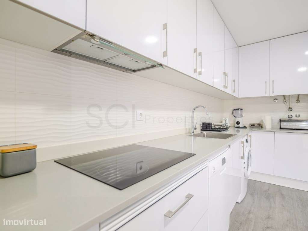 Apartamento T2 Garagem e Arrecadação Sobreda-13