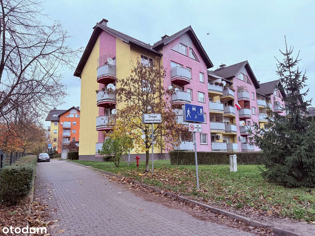 3 pok, dwupoziomowe, balkon, komórka lok, bez%-19