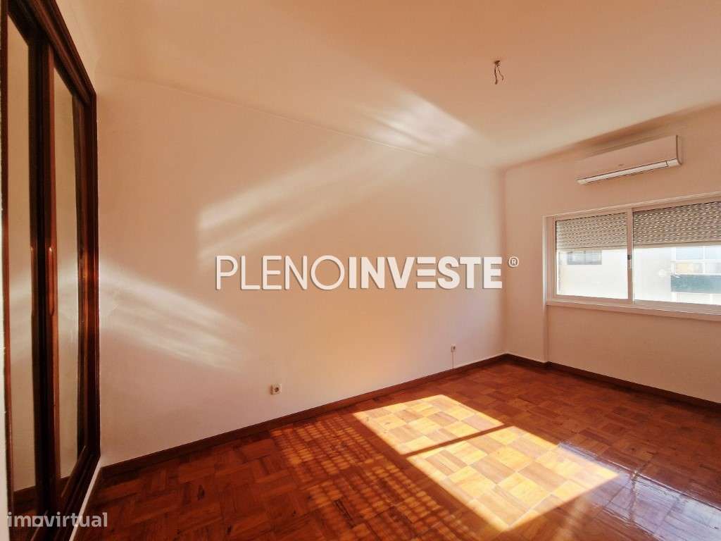 T2 com boas áreas no Seixal-5