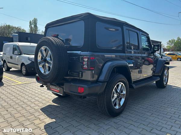 Jeep Wrangler - 4