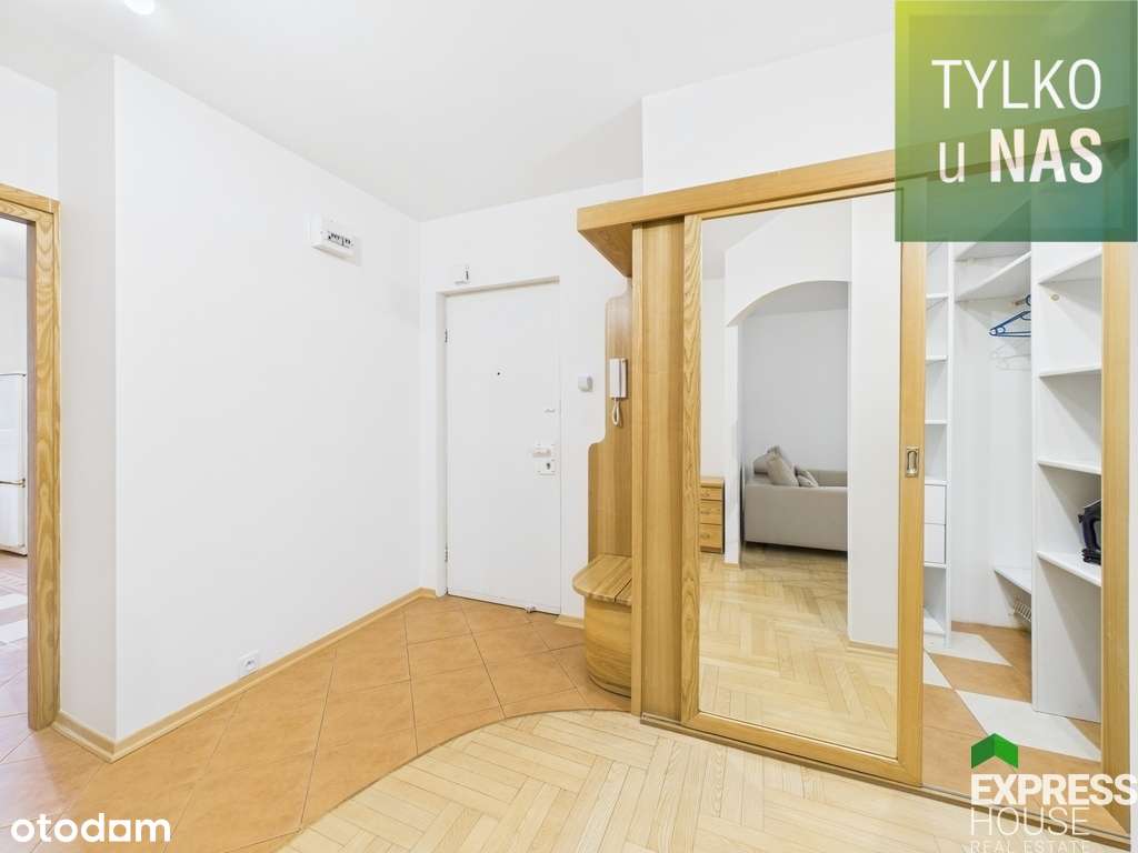 Niepowtarzalne mieszkanie w sercu miasta-9