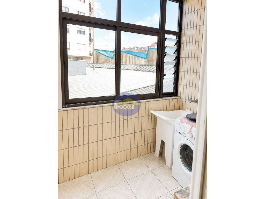 Apartamento T3 em Canidelo-12