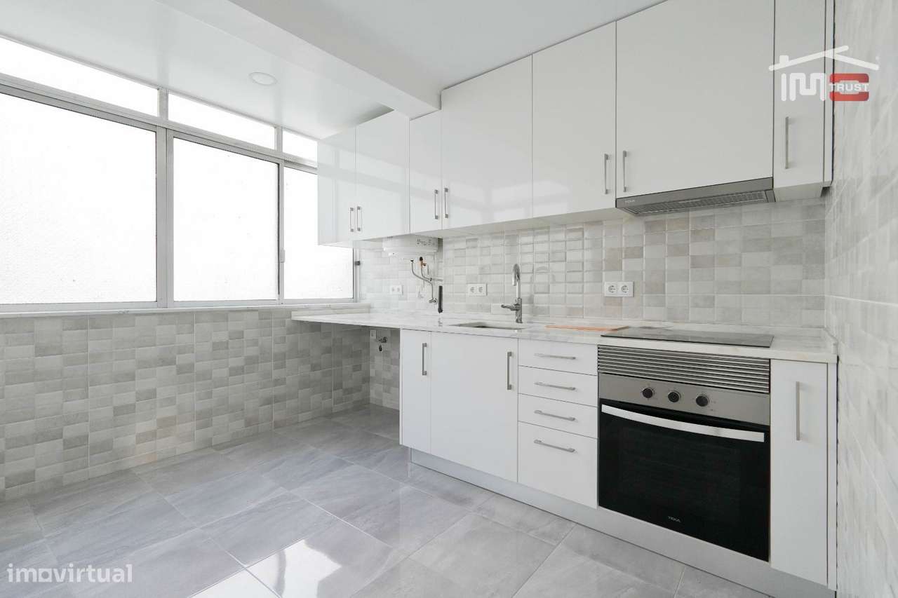 Arrenda-se T3 Remodelado - na Ramada - Grande imagem: 2/18