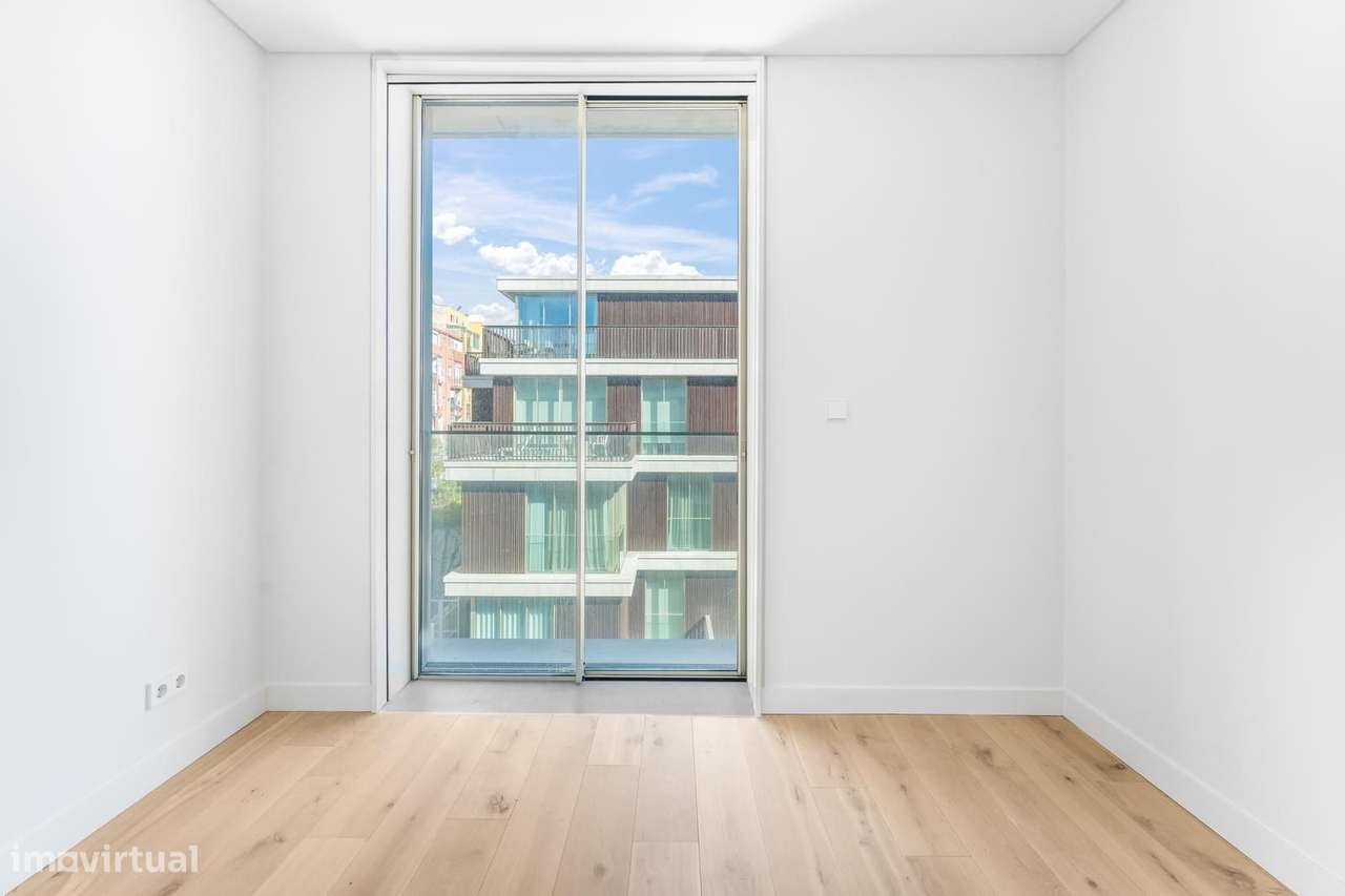 Apartamento T3 com piscina, Lisboa-17