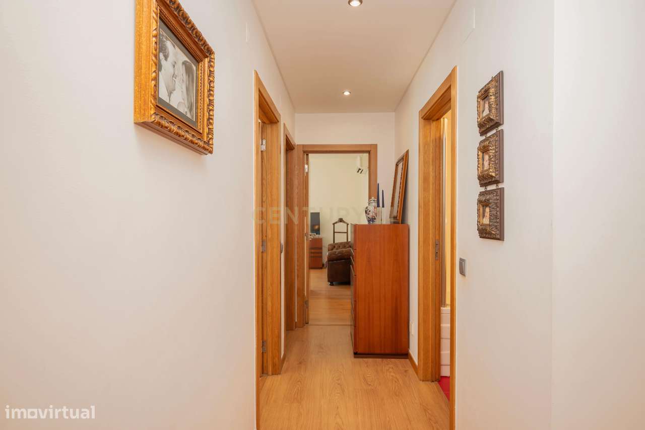 APARTAMENTO T4 DE SONHO NA AMORA | SEIXAL-14