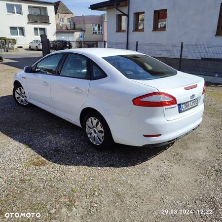 Ford Mondeo 2.0 FF Ghia - 5