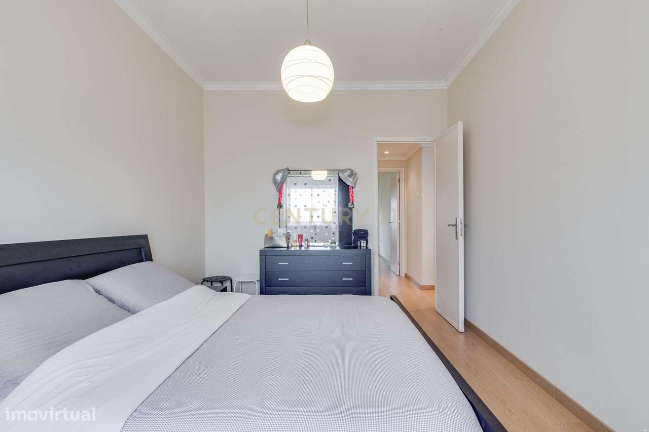 Viva no Centro da Amadora – T2 Espaçoso e Luminoso-11