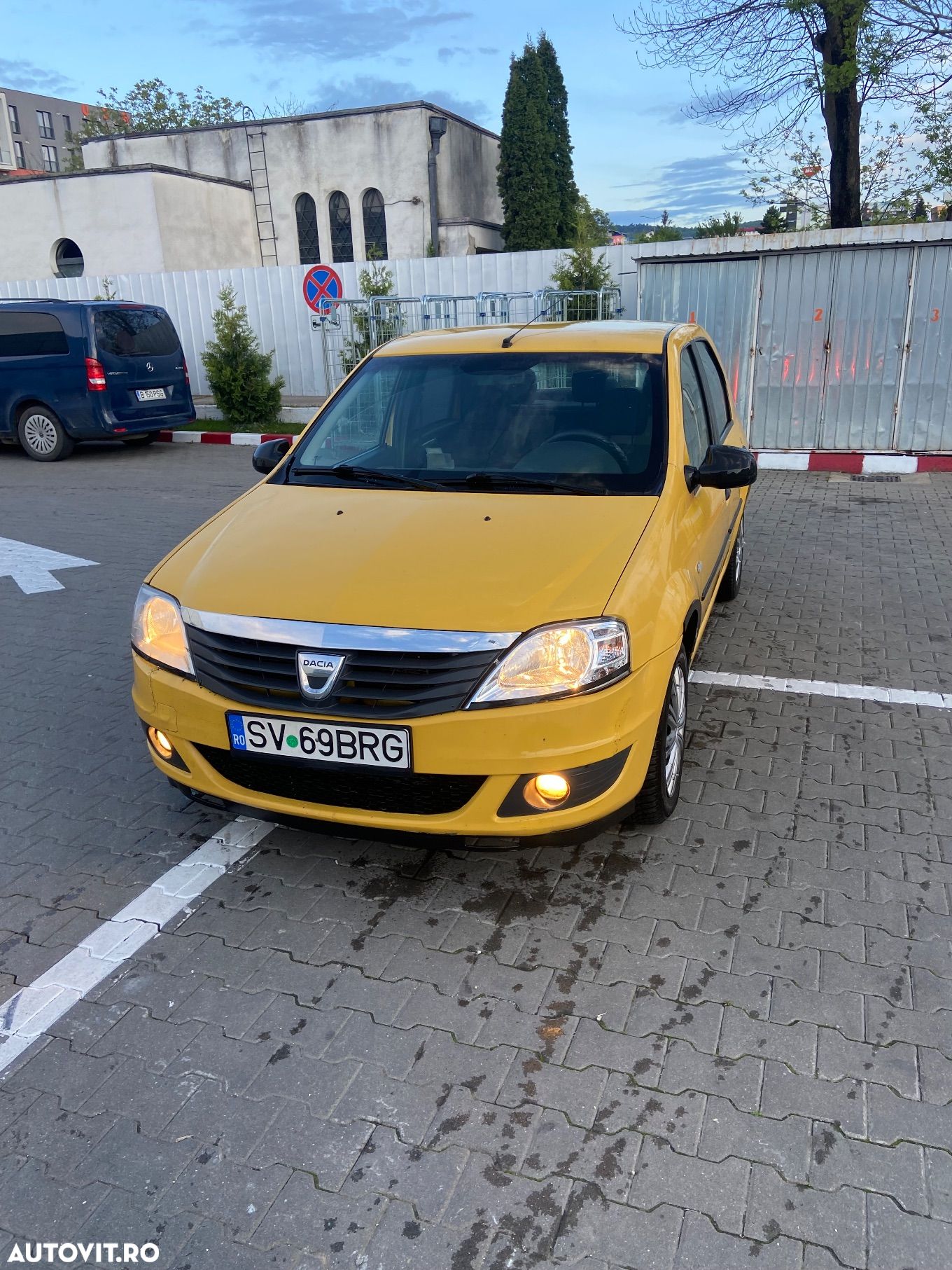 Dacia Logan 1.2 16V GPL Preference - 1