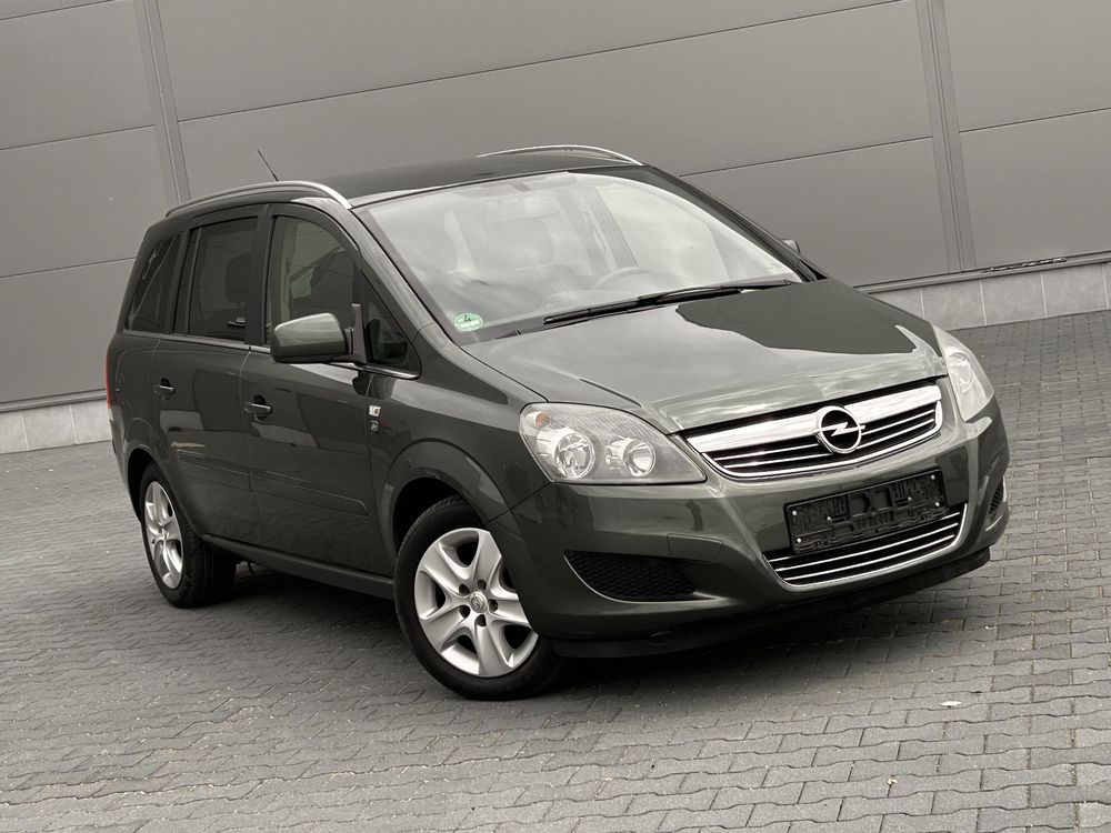 Opel Zafira B 1.8 Cosmo 2011