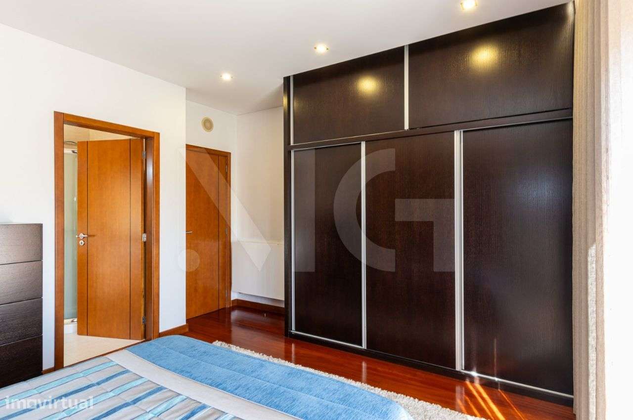 Moradia T3, com Varanda, jardins e Piscina em Felgueiras-56