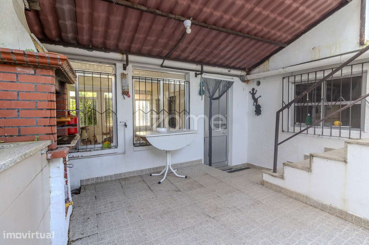 Moradia Isolada T3 com Terreno - Foz do Sousa-31