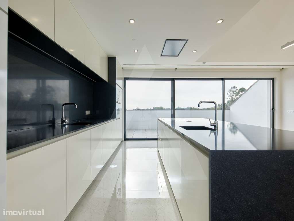 Apartamento T4+1 com garagem fechada em Albergaria-a-Velha - Grande imagem: 5/60