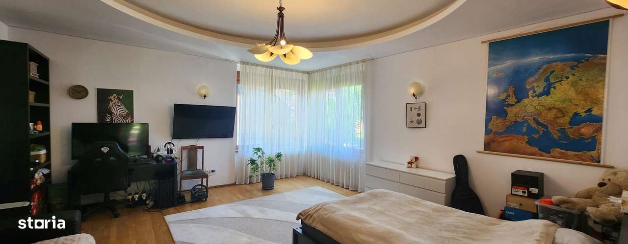 Apartament 4 camere, etaj 1/1, la casa, garaj, Centrul Civic - AFI. - Imagine principală: 1/17