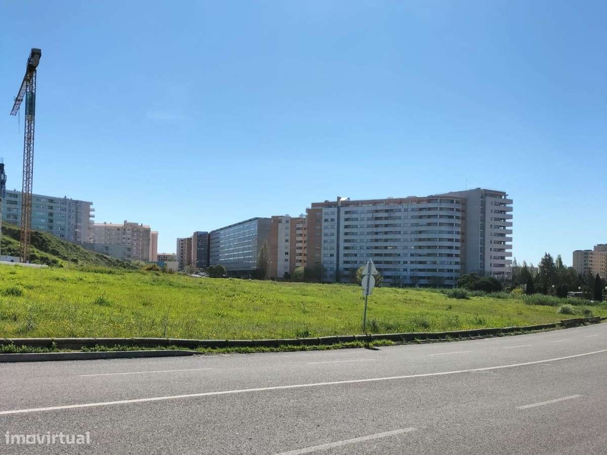 Terreno para Construção de Prédio - Lumiar - Lisboa-8