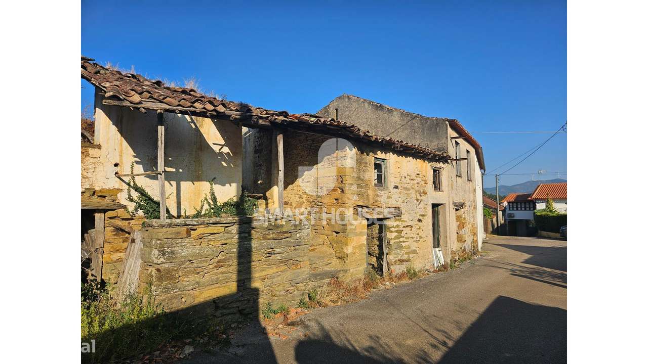 Moradia Alvoeira em pedra p/ recuperar - Grande imagem: 4/25