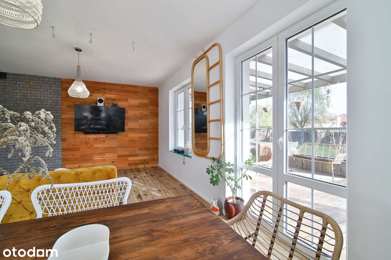 Dom 160m²✮Działka 1500m²✮2017✮6 pokoi✮2 łazienki✮Garaż✮Basen✮2xBalkon-5