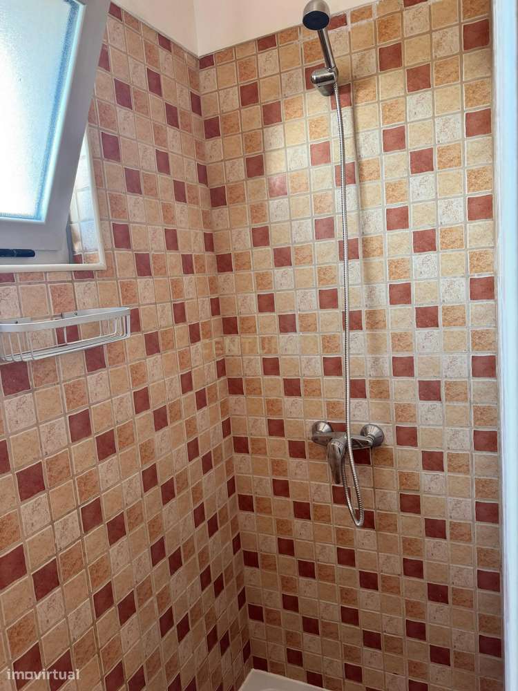 Casa Isolada em Alenquer com 4 Quartos e Garagem - 420.000€-22