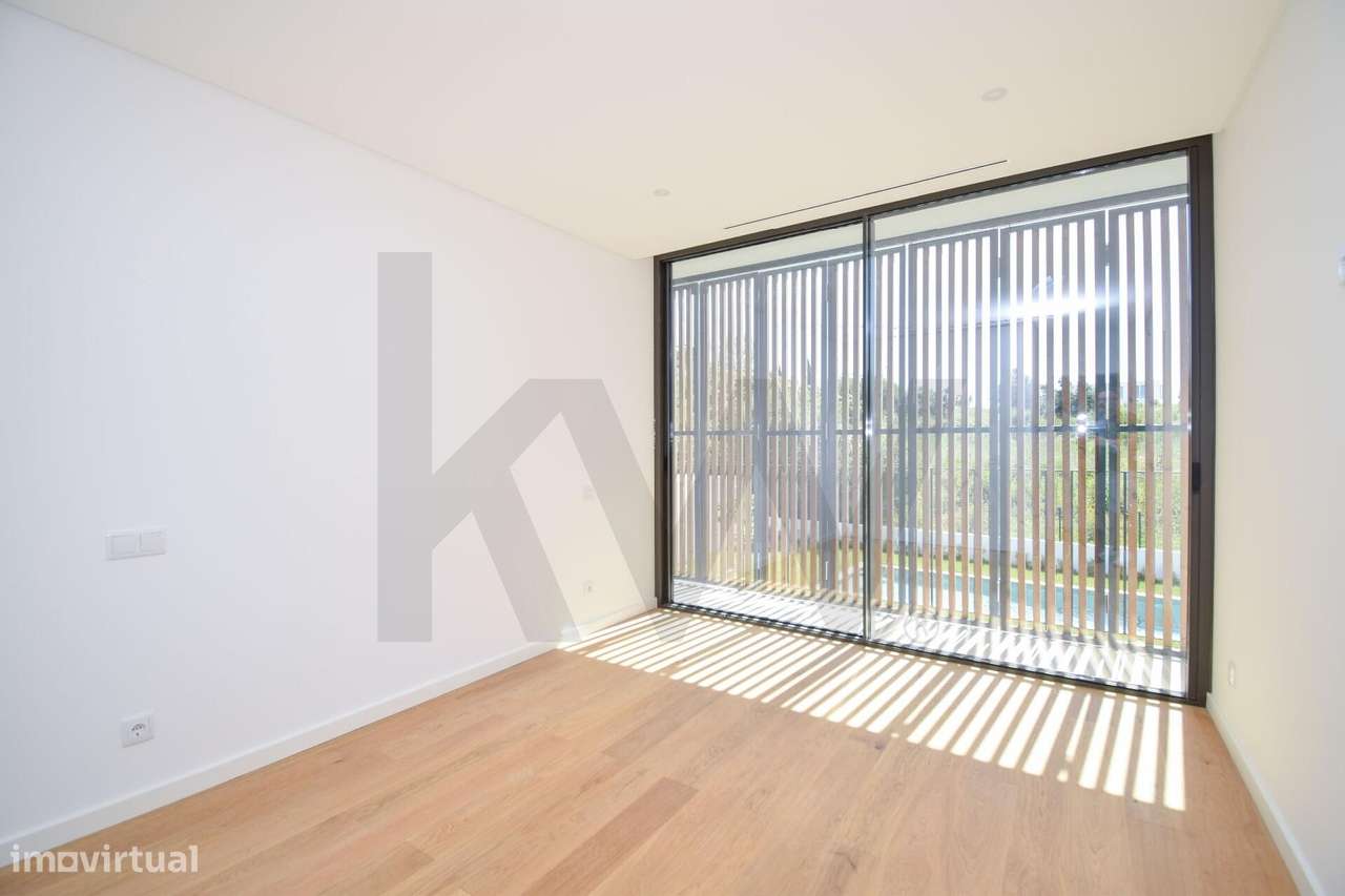 Moradia Contemporânea T5 no Oeiras Golf & Residence-21