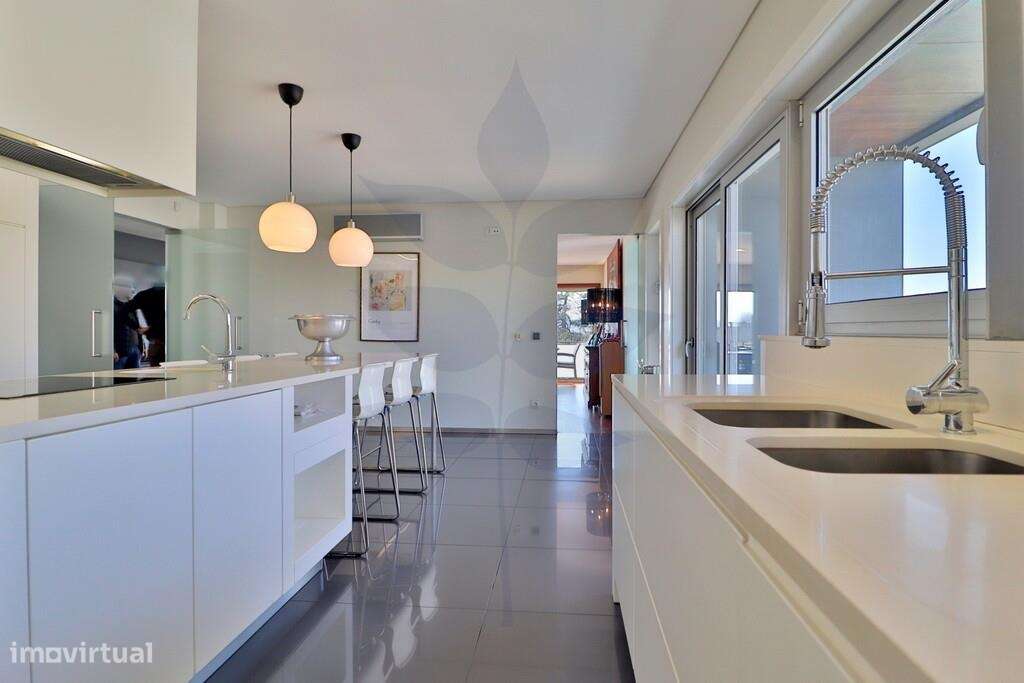 Venda Moradia Geminada Palmeira T4-18