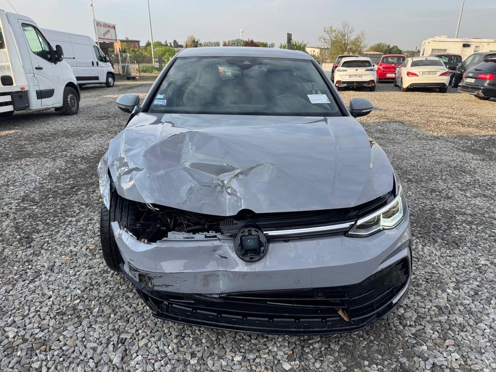 Volkswagen Golf VIII 2.0 TDI SCR DSG R-Line 2021