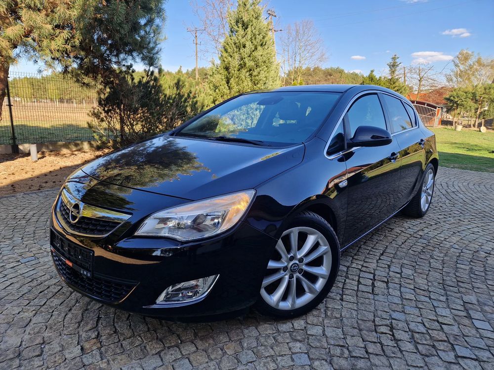 Opel Astra J 1.7 CDTI DPF Cosmo 2011