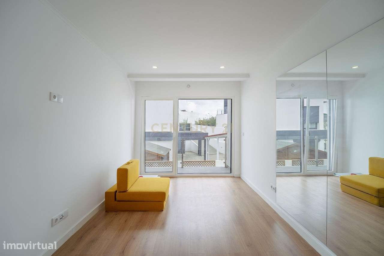 Moradia T3 - Quinta Genovesa/Sobreda-19