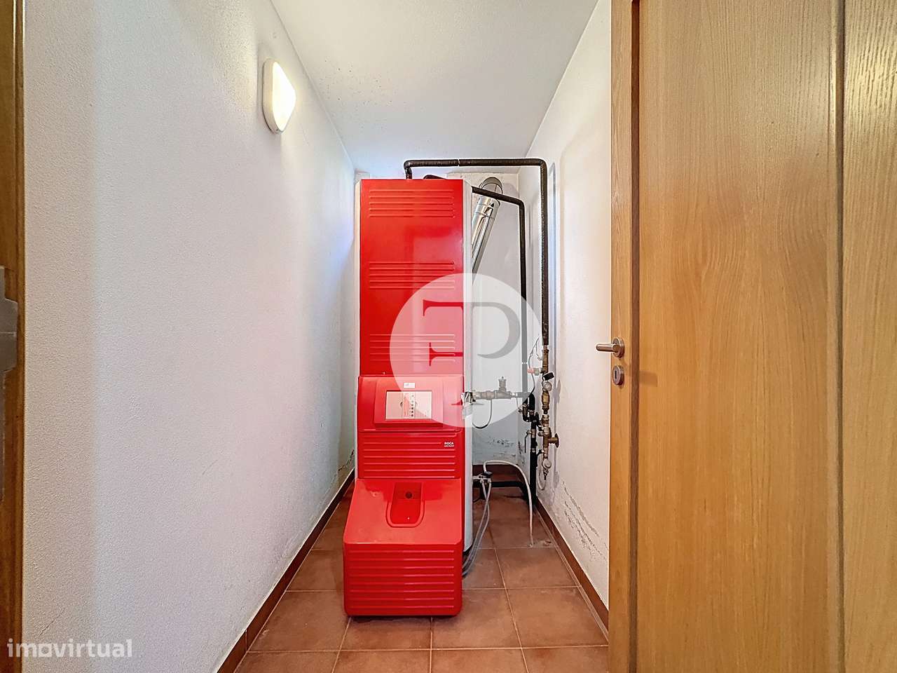 Moradia T5 com piscina no Nadadouro | 408 m² | Lote de 809 m²-43