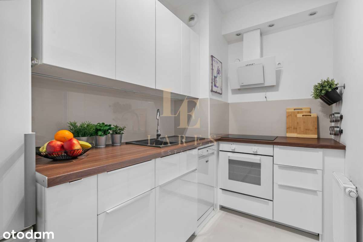 Przestronna Kawalerka z Oddzielną Kuchnią | KW-7