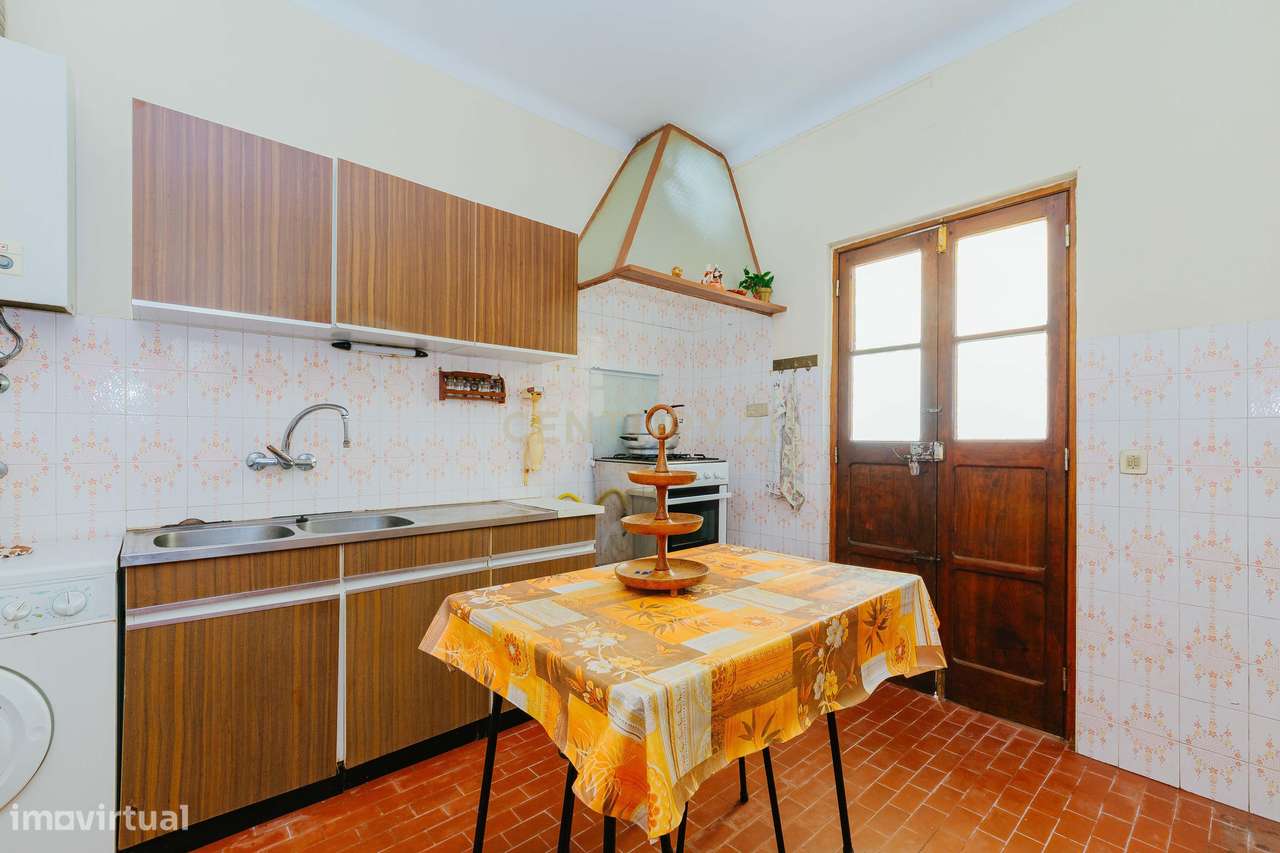 MORADIA T3 ALVERCA COM LOGRADOURO - Grande imagem: 5/37