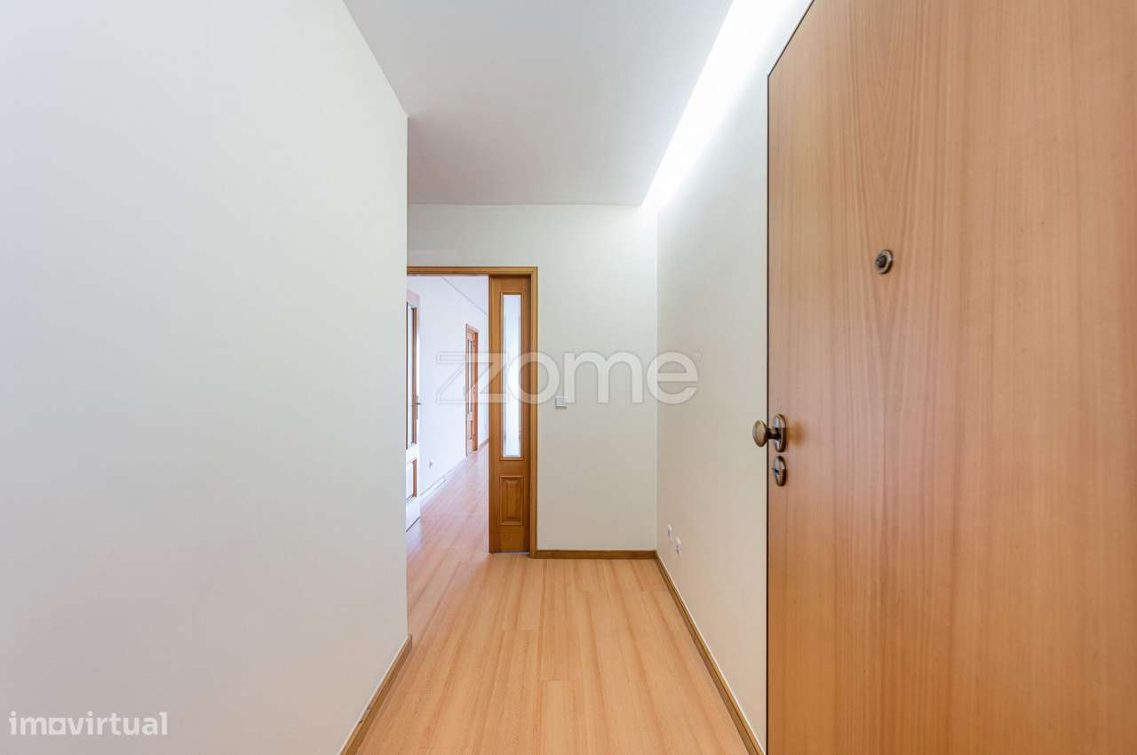 Apartamento T2, com Garagem e Varanda, em São Cosme, Gondomar - Grande imagem: 4/39