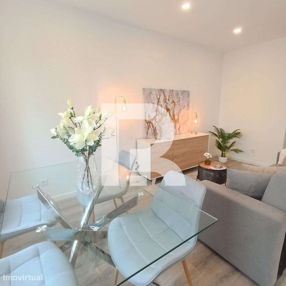 Apartamento T3 Totalmente Remodelado na Penha de França, Lisboa - Grande imagem: 2/33