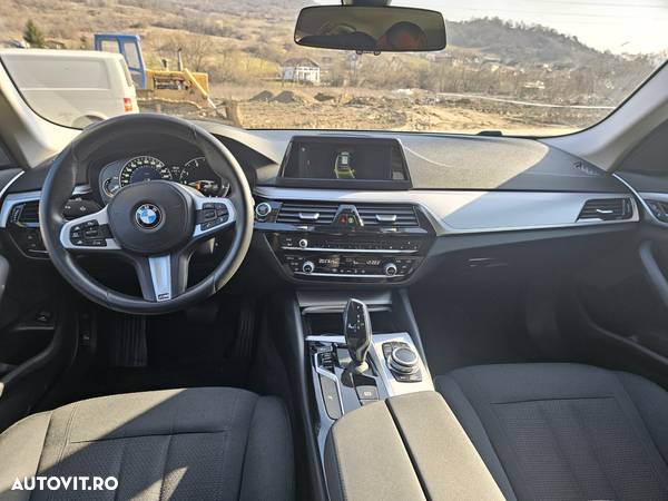 BMW Seria 5 520d Touring Aut. Sport Line - 5