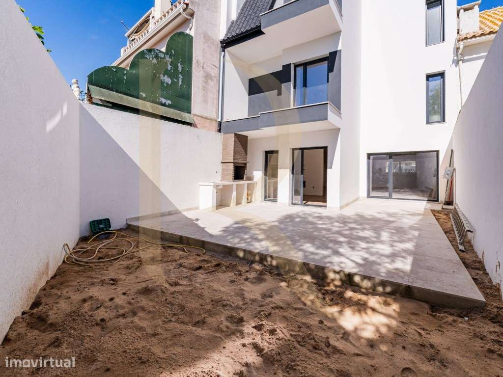Moradia T4 nova com logradouro nas Paivas - Amora - Seixal-24