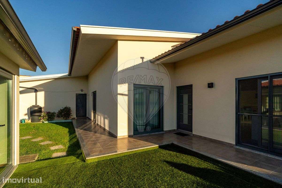 Moradia T4 para venda - Grande imagem: 5/34