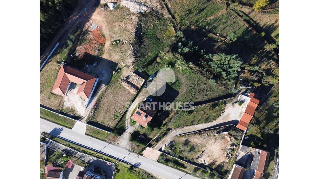 Moradia T4 Poços c/ terreno-38