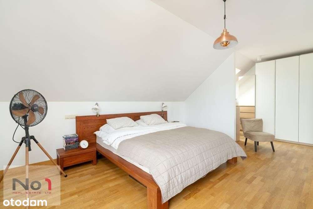 Wygodny dom dla dużej rodziny na dużej działce.-8