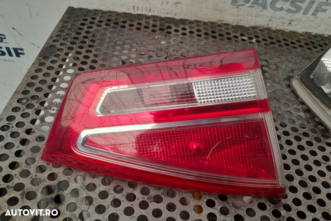 Lampa stop stanga pe hayon Ford B-MAX 1  [din 2012 pana  2018] Compac - 2