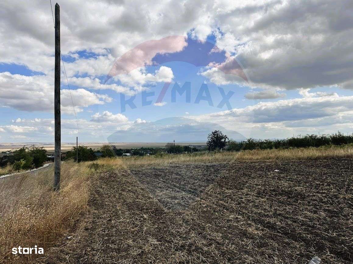 Teren de Vanzare Tulucesti. Potential Logistic, Rezidential 2.200mp - Imagine principală: 5/8