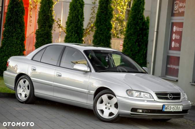 Opel Omega 3.2 Executive - 11