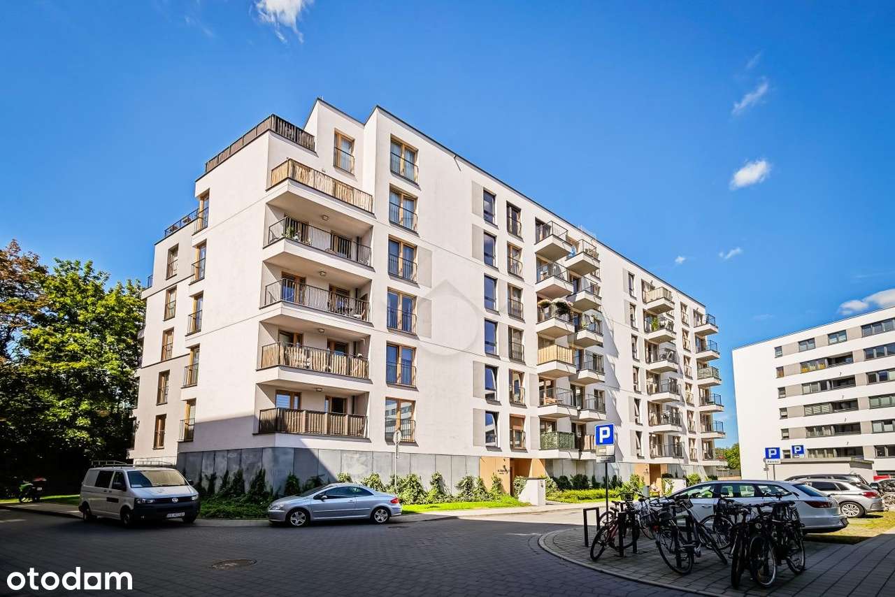 Kawalerka | Apartamentowiec z 2018 r. | Balkon | Do wejścia-11