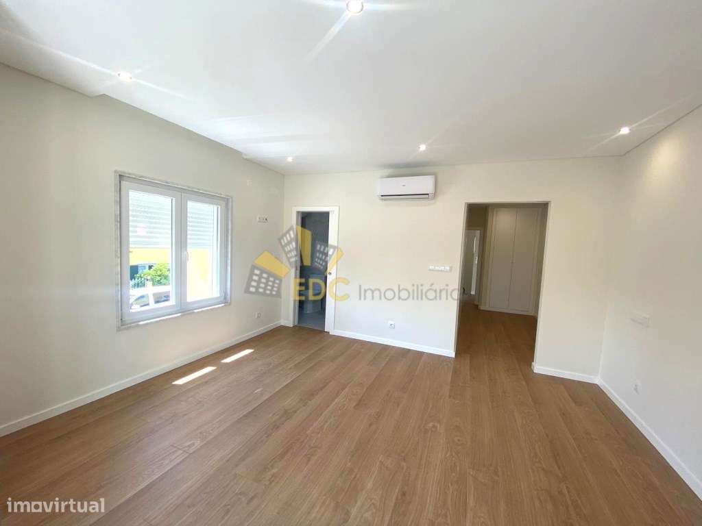 OFERTA ESCRITURA NOTARIAL| Moradia T3+1 | Construção Nova | Localiz...-48