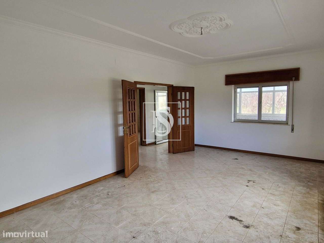 Venda de Moradia T4 independente em S. João da Corveira, Valpaços-22