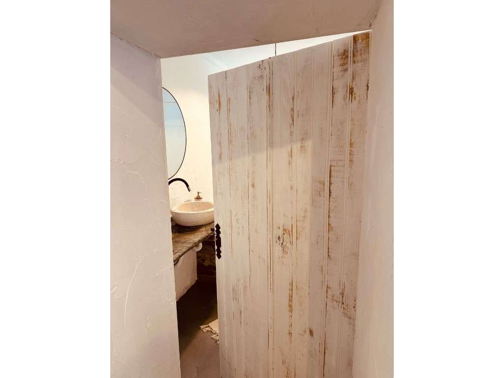 Moradia T2, inserida em lote com 1125 m2 com piscina, em Santiago M...-19