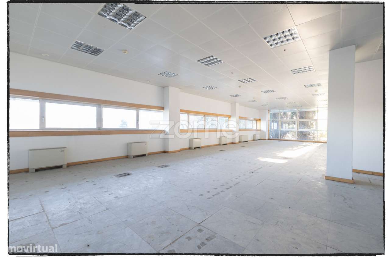Escritório para Arrendamento – 174 m² | Sintra Business Park - Grande imagem: 4/25