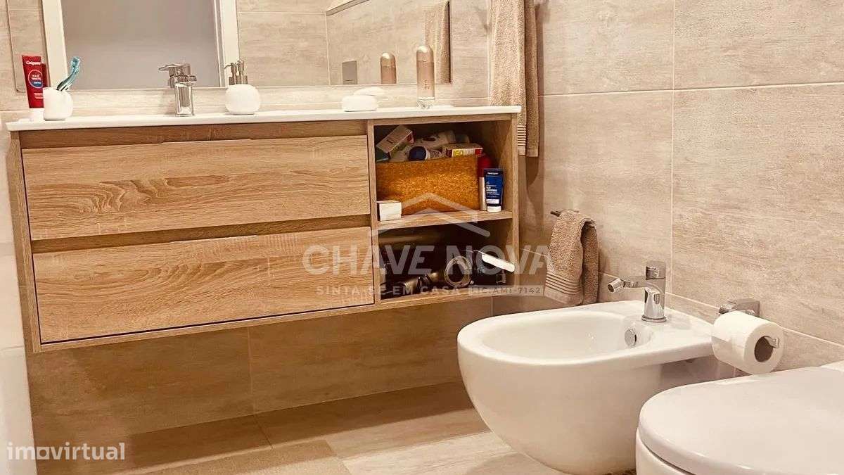 T3 c/ 2 Lugares de Garagem em Paranhos-14