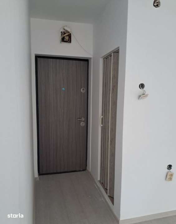 Garsoniera renovata 13 mp etaj 2 Targu Mures - strada Cugir-3